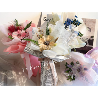 「聊聊」·小香風花束禮盒 畢業花束禮盒 永生花 乾燥花 不凋花 情人節花束