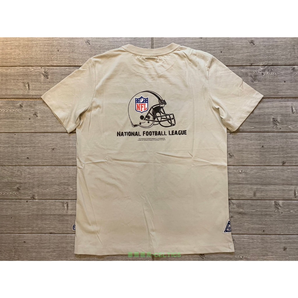 塞爾提克~美國 NFL 美式足球 橄欖球 男生 女生 棉質 短袖 T恤 背圖 頭盔印花~淺綠灰色