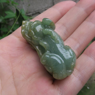Coco緬甸玉 招財貔貅擺件 油青色水頭飽滿 純手工雕刻 翡翠a貨附證書 現貨在臺北市