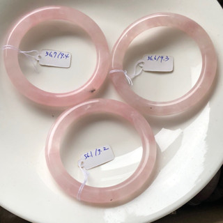 圈口56+，天然馬粉手鐲（粉晶/粉水晶 圓骨鐲），特價中！