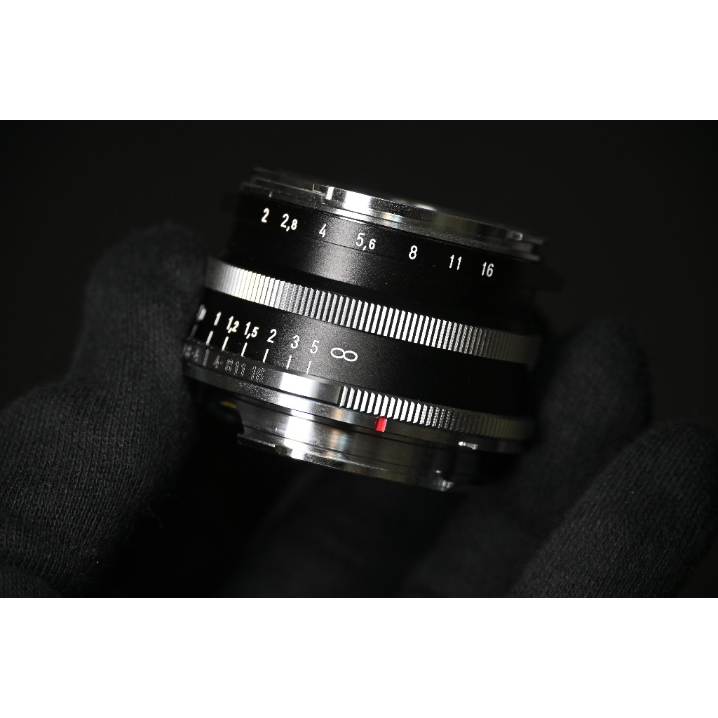 Voigtländer Ultron 35mm F/1.7 – Monture VM – Argent – État Mint (Japon)