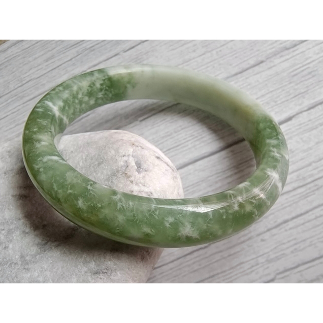 [ 璞韻玉飾 ] 64mm 白色草花 岫玉 滿天星 花玉 遼陽岫岩玉鐲 手鐲 手環 AA061003