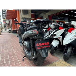 MAXSYM 400/ GT後箱架強化支架. 支撐架. 扶手延伸支架