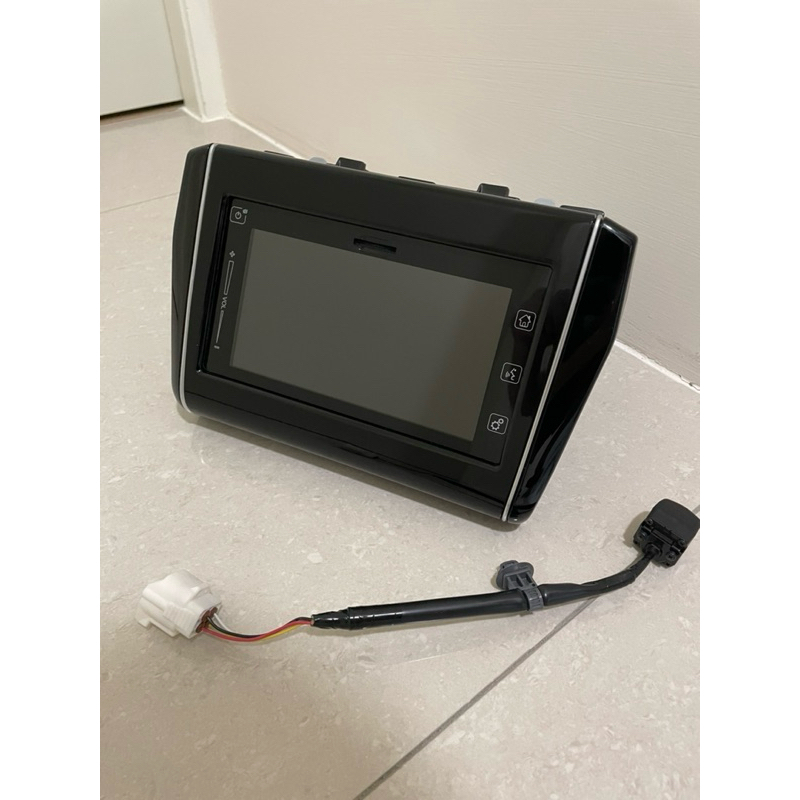 SUZUKI SWIFT 日本原廠車機 主機藍牙carplay及倒車顯影（原車直接拆下）2018-2024可用