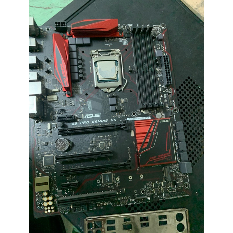 華碩 1151 Server主機板 Asus E3 Pro Gaming V5 主機板 + E3-1225V5