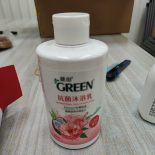 綠的 抗菌沐浴乳 山茶花精萃350ml,20270423有效