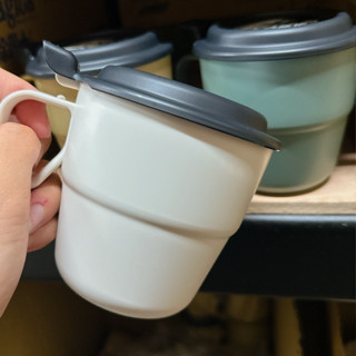 【小財好物】快速出貨 日本製 inomata 露營 掀蓋杯 可微波 掀蓋式塑膠馬克杯 咖啡杯 水杯 茶杯 馬克杯 野餐杯