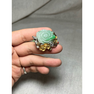 早期收藏老料玉雕藝術陽綠白底青翡翠翡翠花開玫瑰花戒指-讓愛與美永恆在你手上