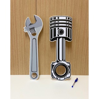珍珠板(保麗龍)道具、手板、手舉牌、牌匾，客製化製作，電腦割字、切割(生日派對、廣告、展示、展覽、活動看板)