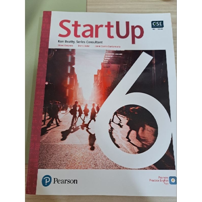 9.9成新 startup 6/免費贈送英文雜誌