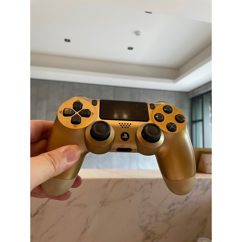 PS4 原廠二代金色無線控制器.手把.搖桿無盒裝（手把顏色有點褪色跟痕跡，2018/12購買）