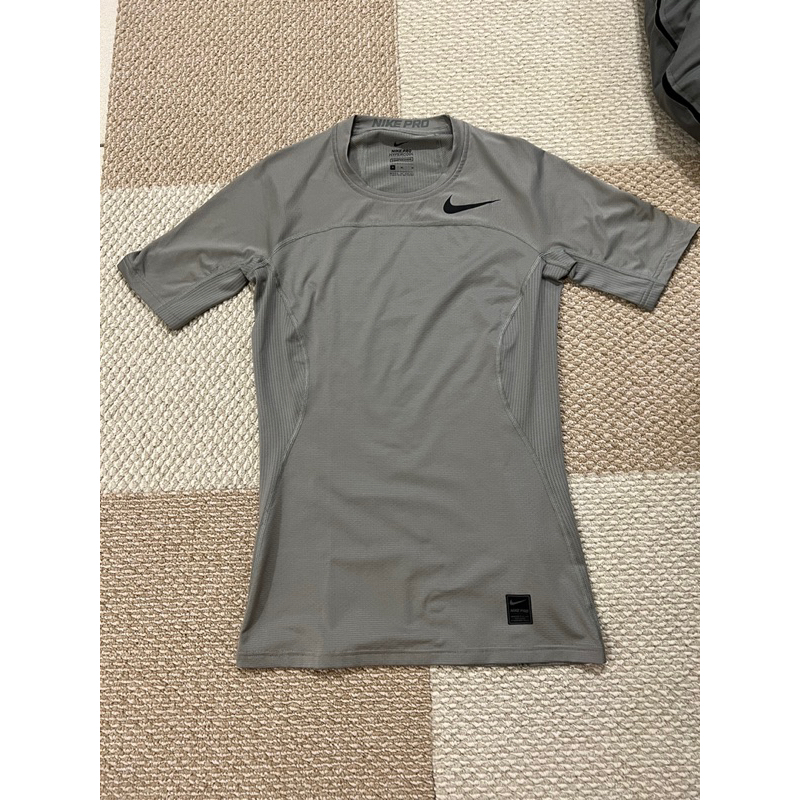 【NIKE】PRO HYPERCOOL水泥灰色 訓練緊身衣 女款