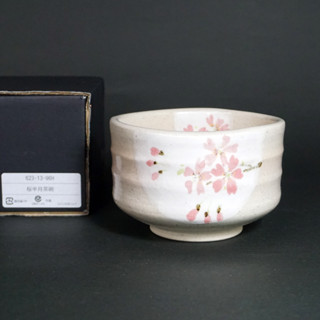 日本 美濃燒 經典 櫻花圖騰 櫻半月 抹茶碗(附紙盒) 日本製 茶碗 現貨 日式茶道具 全新品 傳統陶器 茶盞 宋代點茶