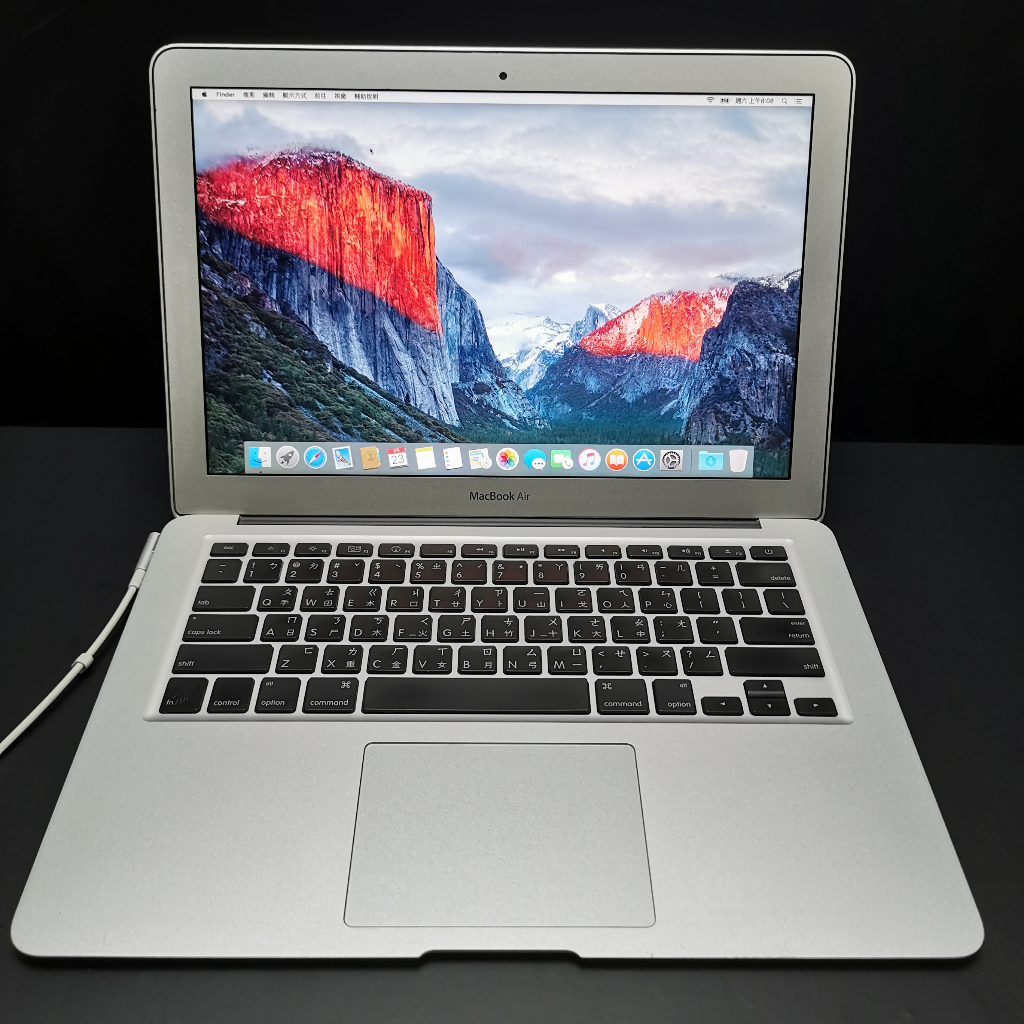 零件機MacBook Air 13.3" 2011年 A1369 C2D 1.8G 照片為實體圖 不拆賣 狀況請見內文
