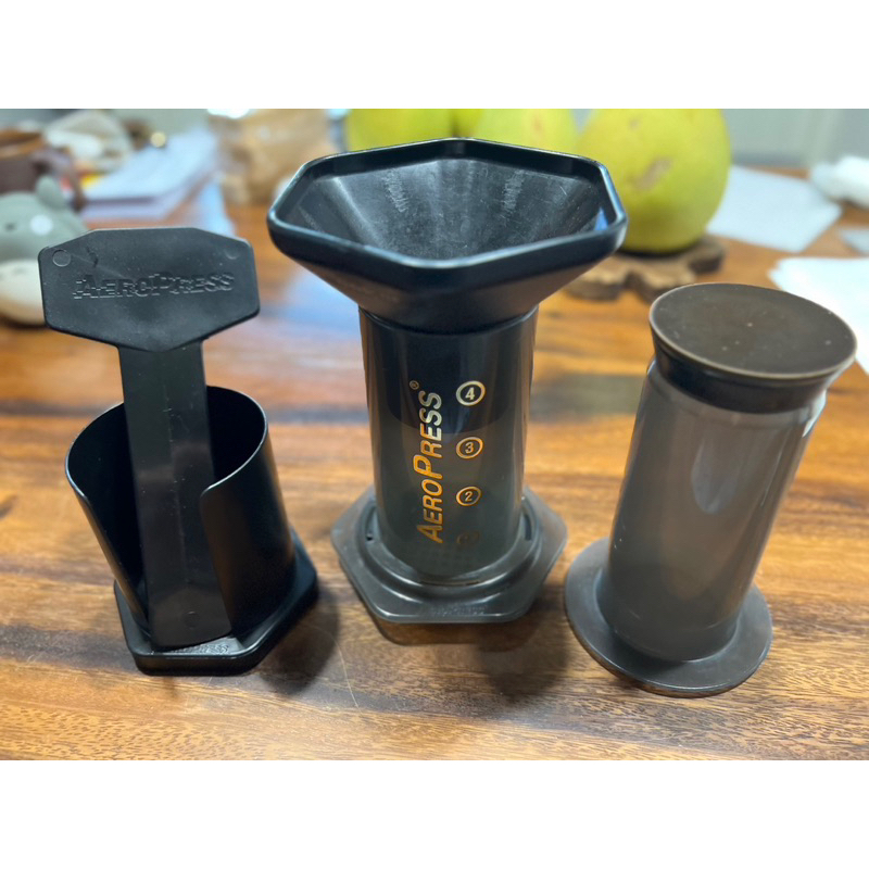 【AeroPress 愛樂壓】手壓咖啡機、美式咖啡｜便攜式、露營｜二手