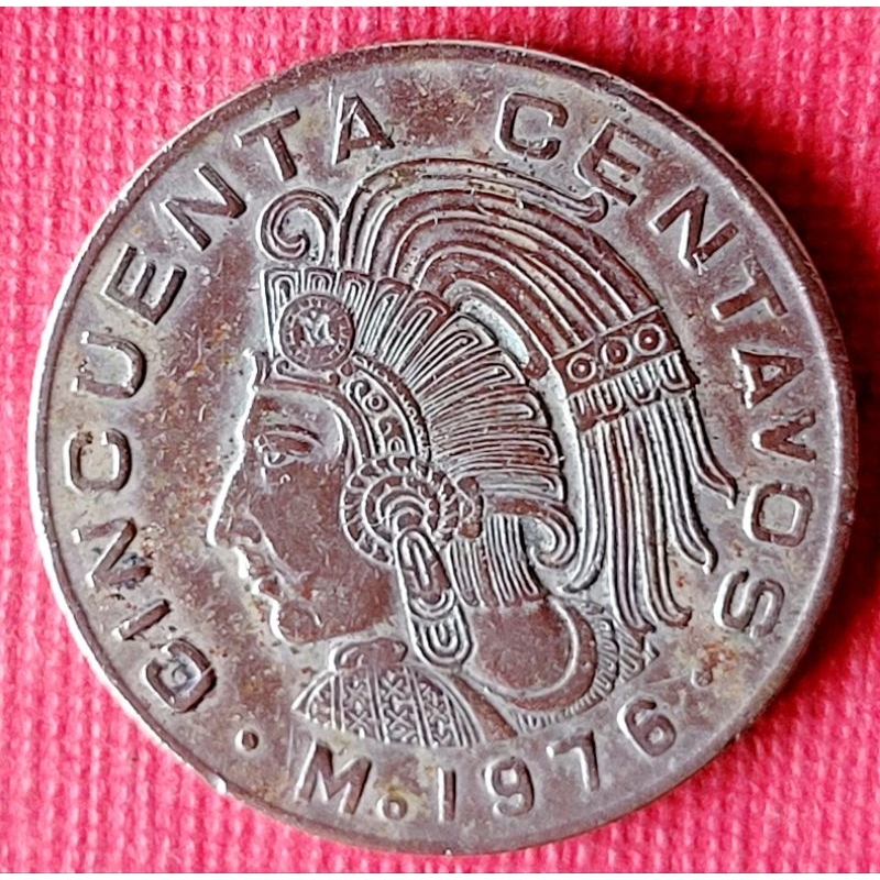 15墨西哥1976年（印第安人.瑪雅）文化浮雕鷹洋5比索銀幣乙枚（保真，稀少，美品）。
