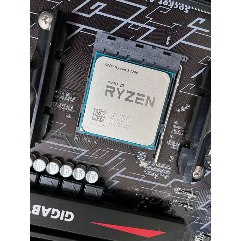 AMD Ryzen3 R3 1200 AM4角位