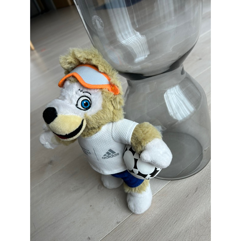 現貨 2018 FIFA 世界盃 世足 俄羅斯吉祥物 adidas 扎比瓦卡 zabivaka 限量 玩偶娃娃 公仔