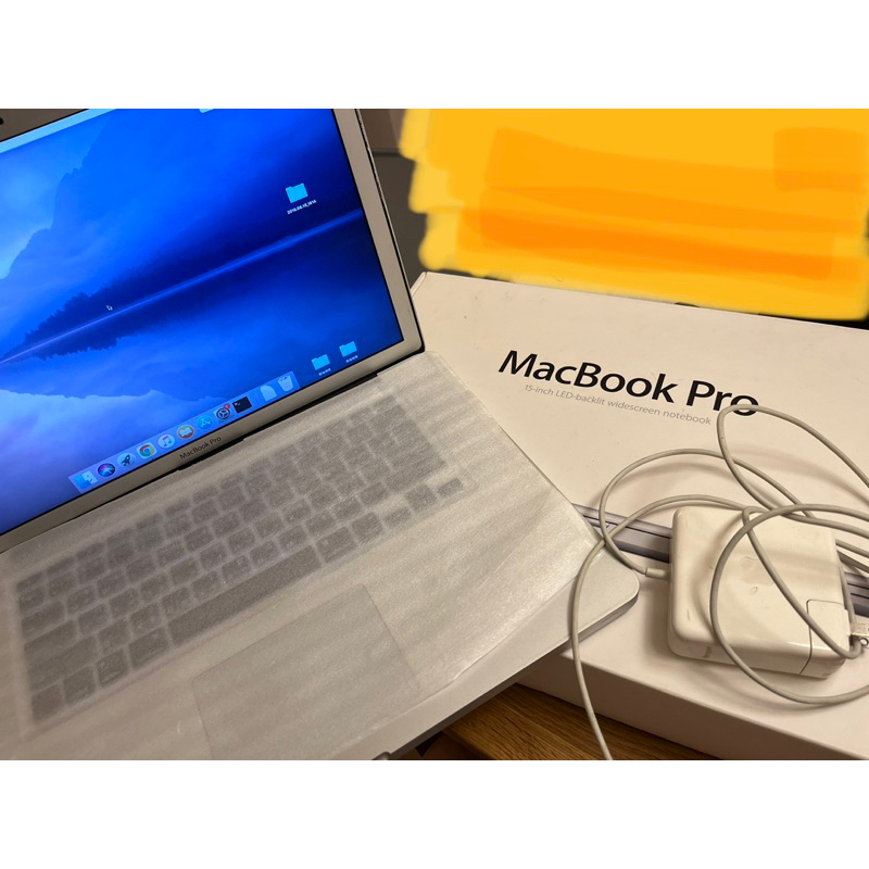 （二手）MacBook Pro 15-inch LED-backlit widescreen notebook