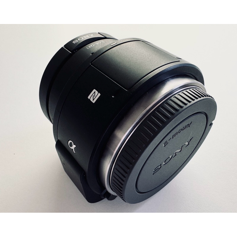 SONY ILCE-QX1 鏡頭式相機