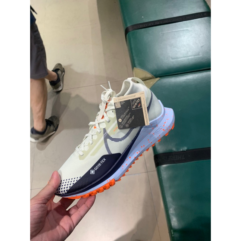 NIKE REACT PEGASUS TRAIL 4 GORE-TEX 米白 DJ7926-004