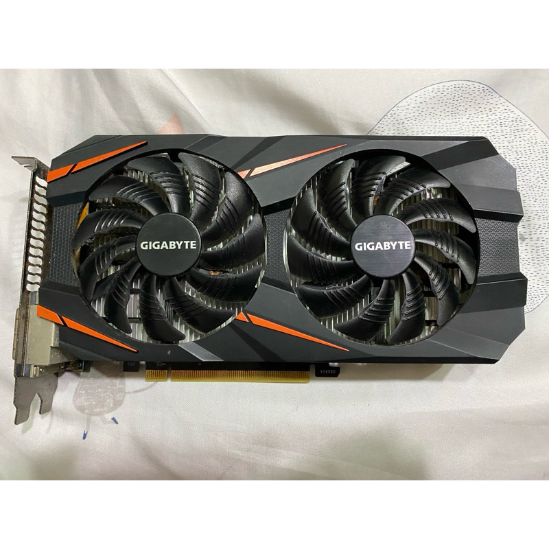 二手 GIGABYTE技嘉 GTX1060 6G 雙風扇 壞卡 卡況不太行 且部分供電模組燒毀 便宜賣