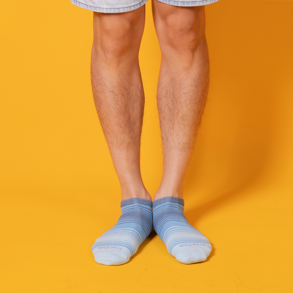 足立康機能除臭襪 條紋漸層減壓休閒船短襪 男襪款 型號FP702（淺藍色）