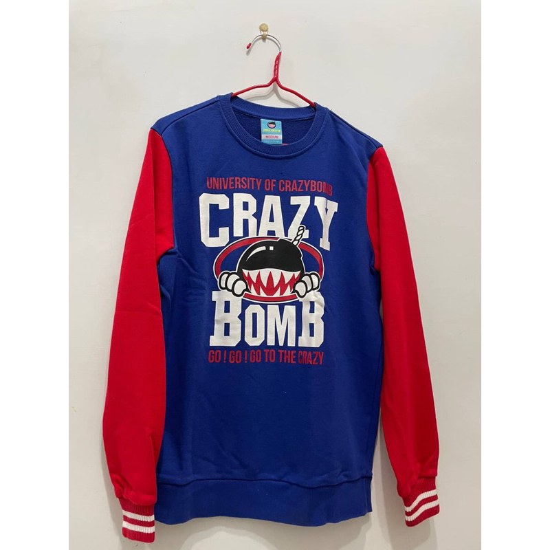 crazy bomb 大學t(二手)