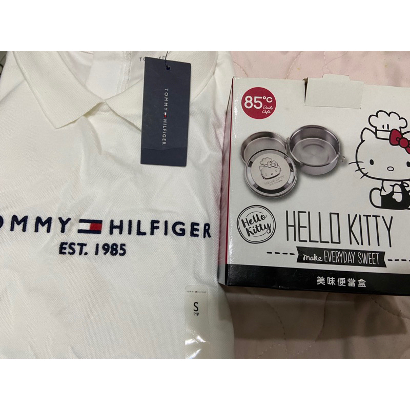 Tommy Polo 白色短袖，kt 85度c便當盒