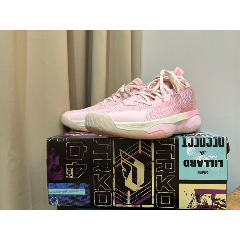 Adidas dame 8 《Sakura》