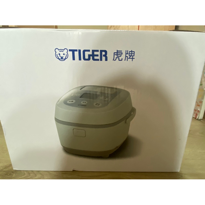 Tiger 虎牌6人份JBX-B10R 微電腦飲飯 電子鍋