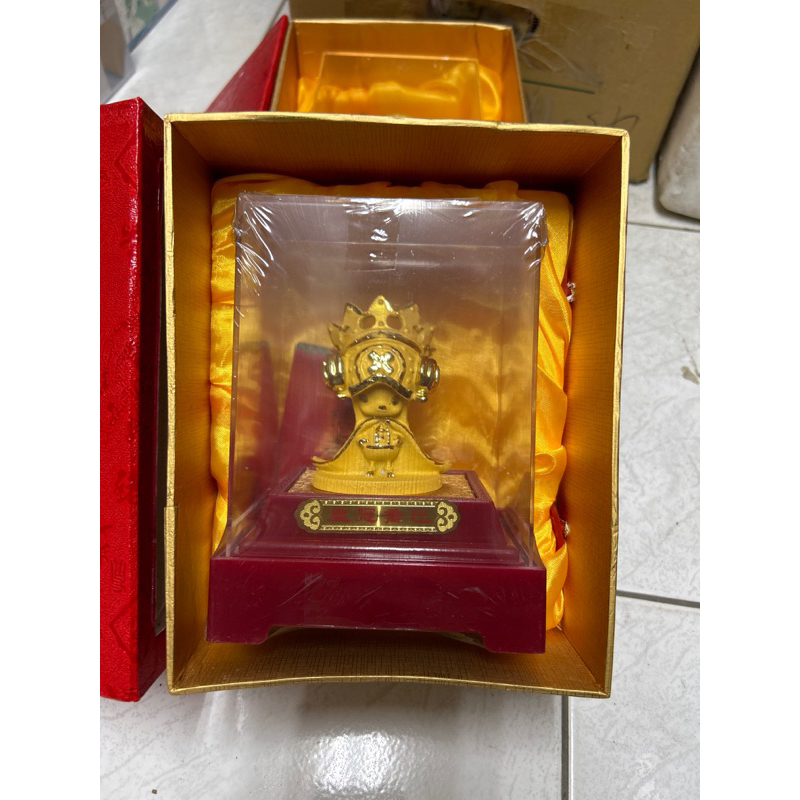 全新 現貨商品 絨 沙金 藝術 品 典藏 皇冠 喬巴