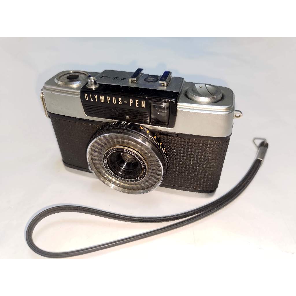 OLYMPUS PEN-EE３半幅28mm廣角手動半格底片機