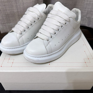 Alexander McQueen MCQ 皮革白尾 女款麥坤鞋