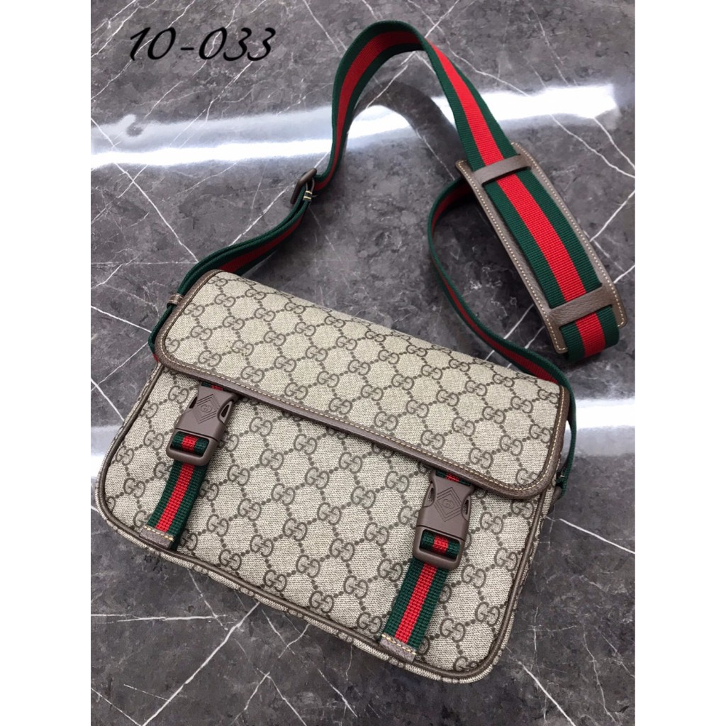 高雄凡賽斯歐洲精品 GUCCI 古馳 GG SUPREME 米色 滿版老花字樣 側背包 郵差包 包包