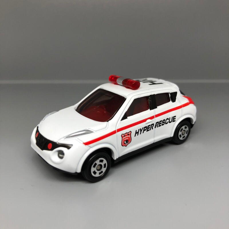 Tomica juke hr 緊急出動機動車