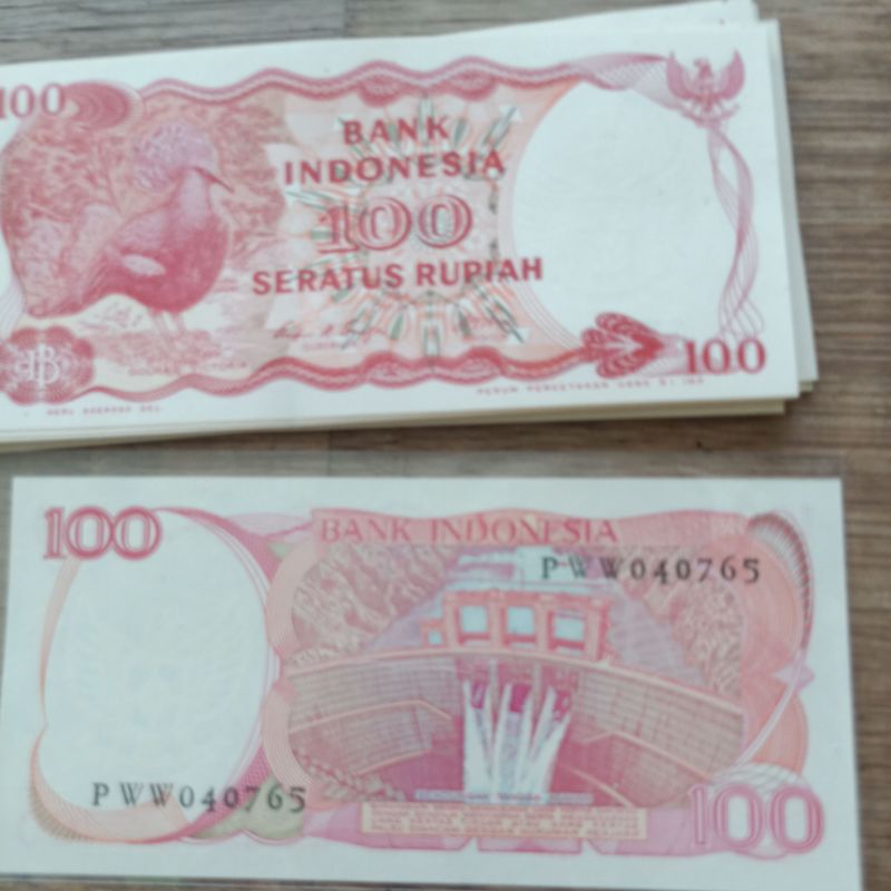 印尼1988年100盧比火雞1992年100  500盧布全新