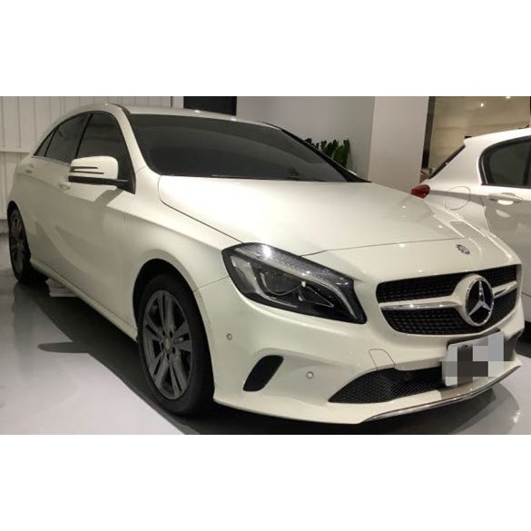 BENZ A180 2015-09 白 1.6