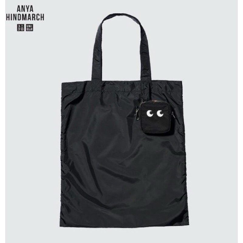 UNIQLO x ANYA HINDMARCH 系列摺疊收納包