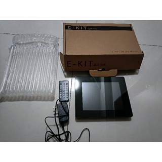 e-Kit 逸奇 8吋防刮玻璃鏡面數位相框電子相簿(DF-GP08_BK)