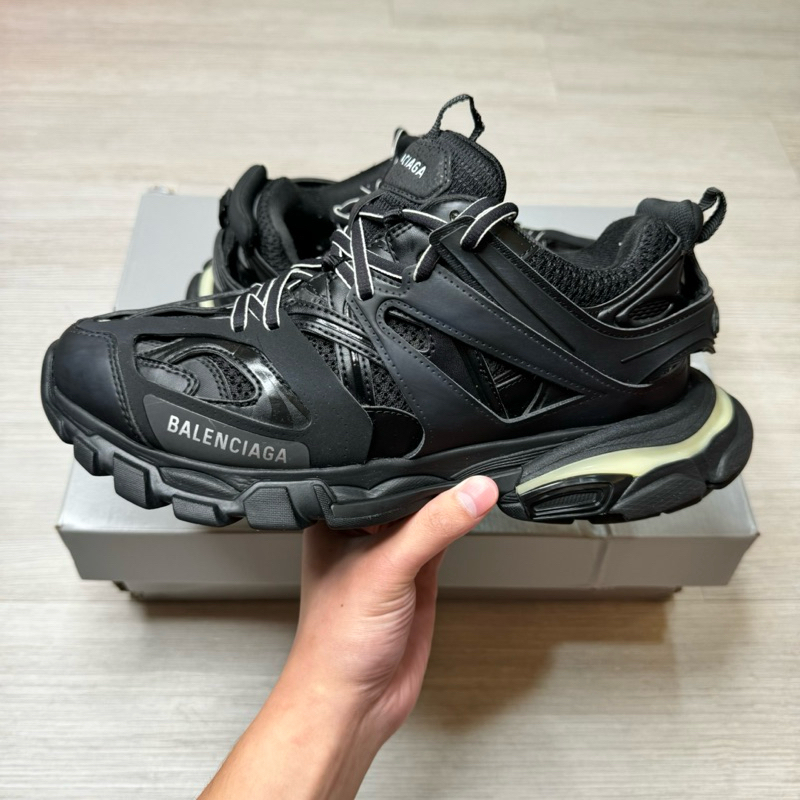 Balenciaga track LED 黑