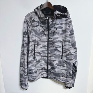 SUPERDRY 極度乾燥 ARCTIC ELITE 迷彩 風衣外套 2XL號