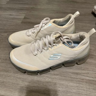 MOMO 古著商號 SKECHERS AIR 92 運動鞋 US 6 / JP 23