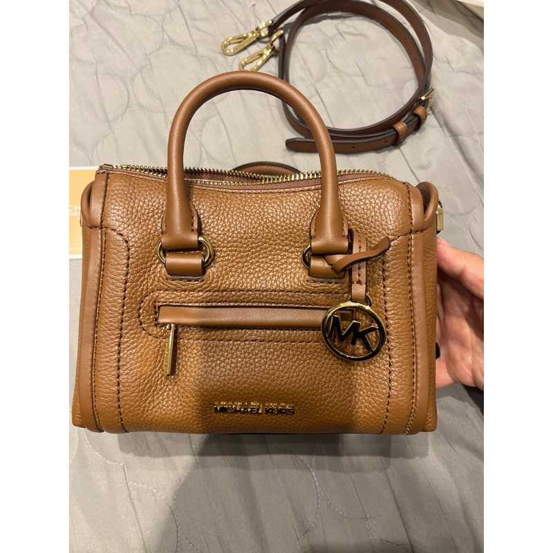 MICHAEL KORS Mk CARINE咖啡色小款機車包 （全新美國代購正品）手提/斜背包