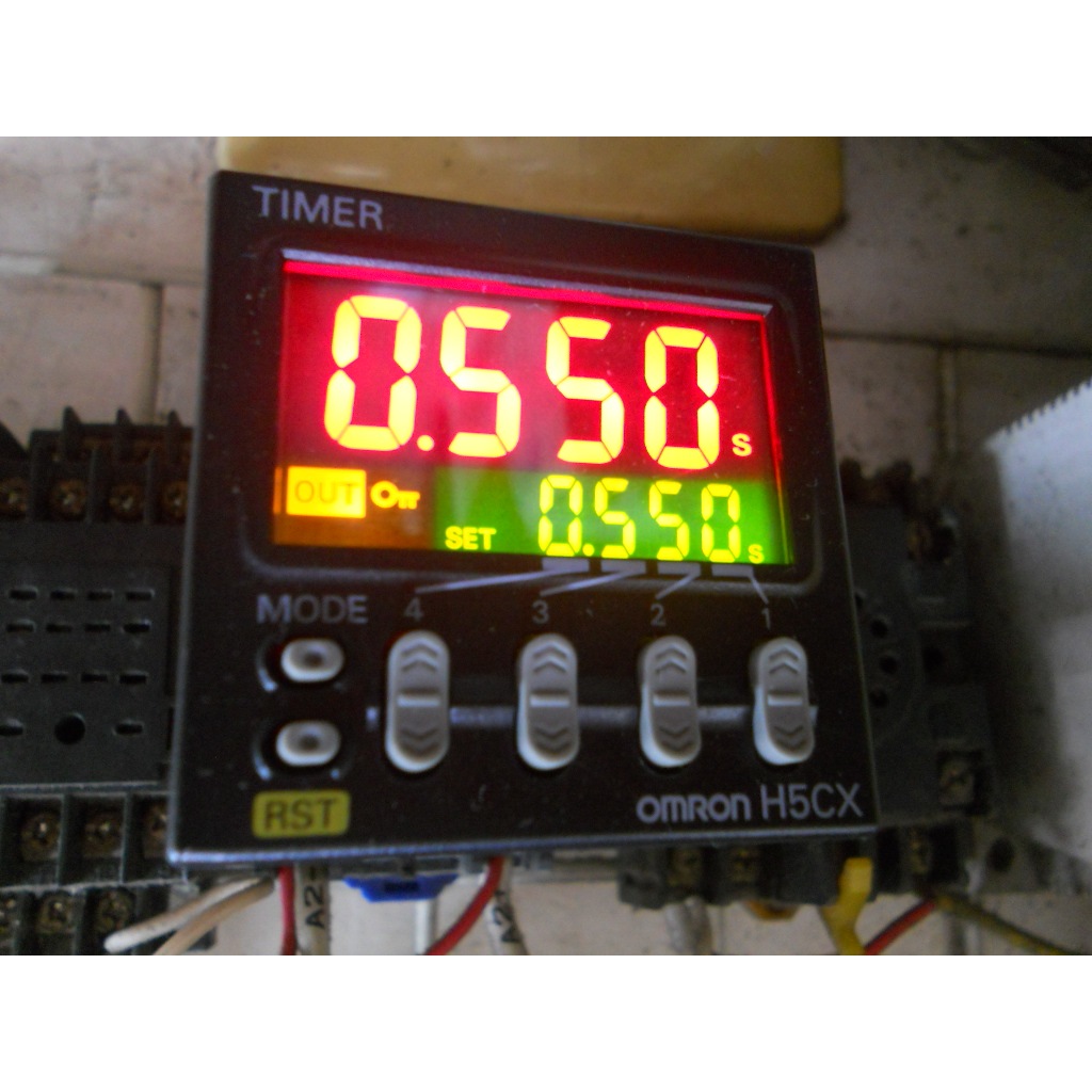 OMRON 計時器 H5CX-L8D-N 定時器TIMER 電源12-24VDC (D1-2)