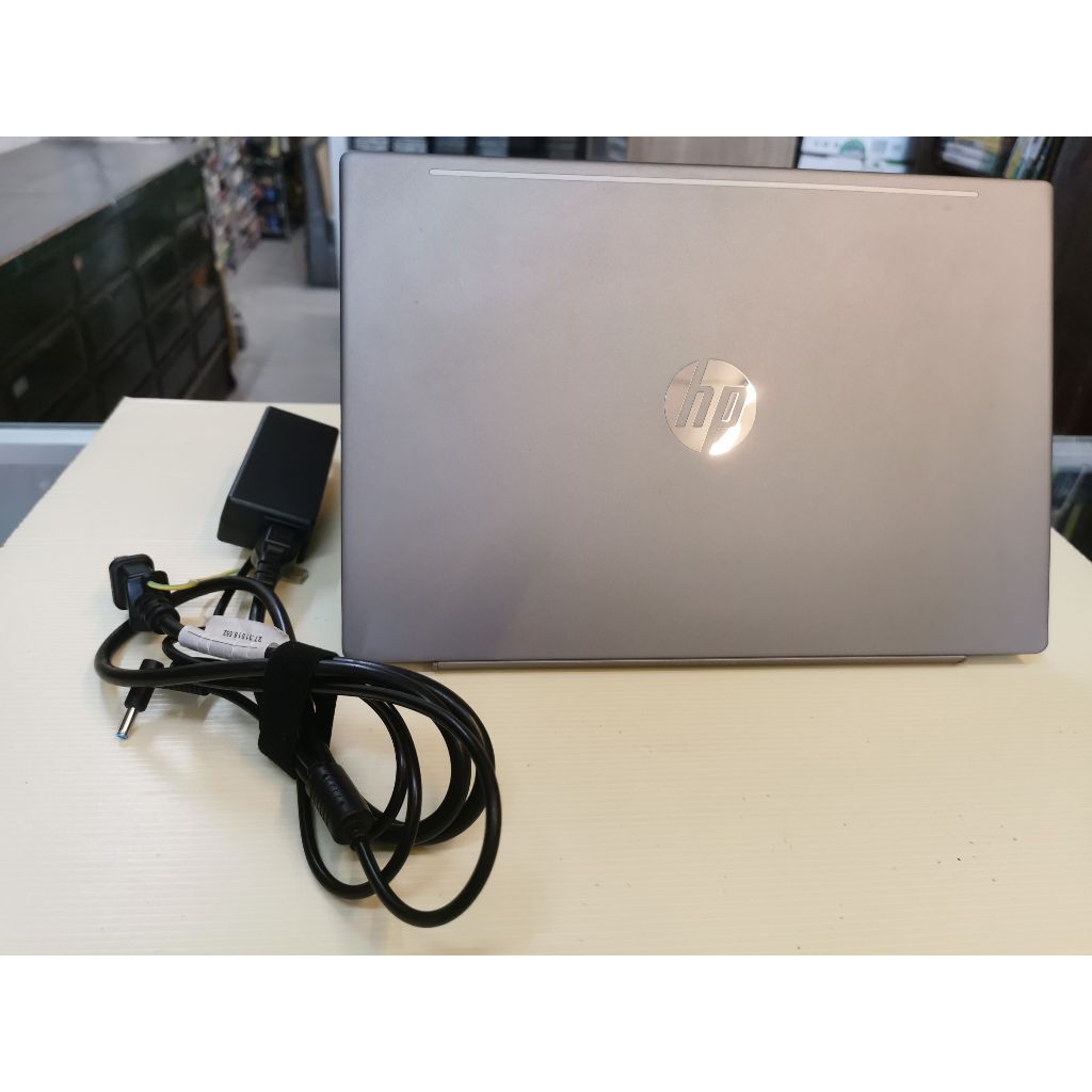 i7輕薄高效能 二手功能正常 HP Pavilion TPN-Q207 14吋 筆電 只賣9千8也可用各式物品換