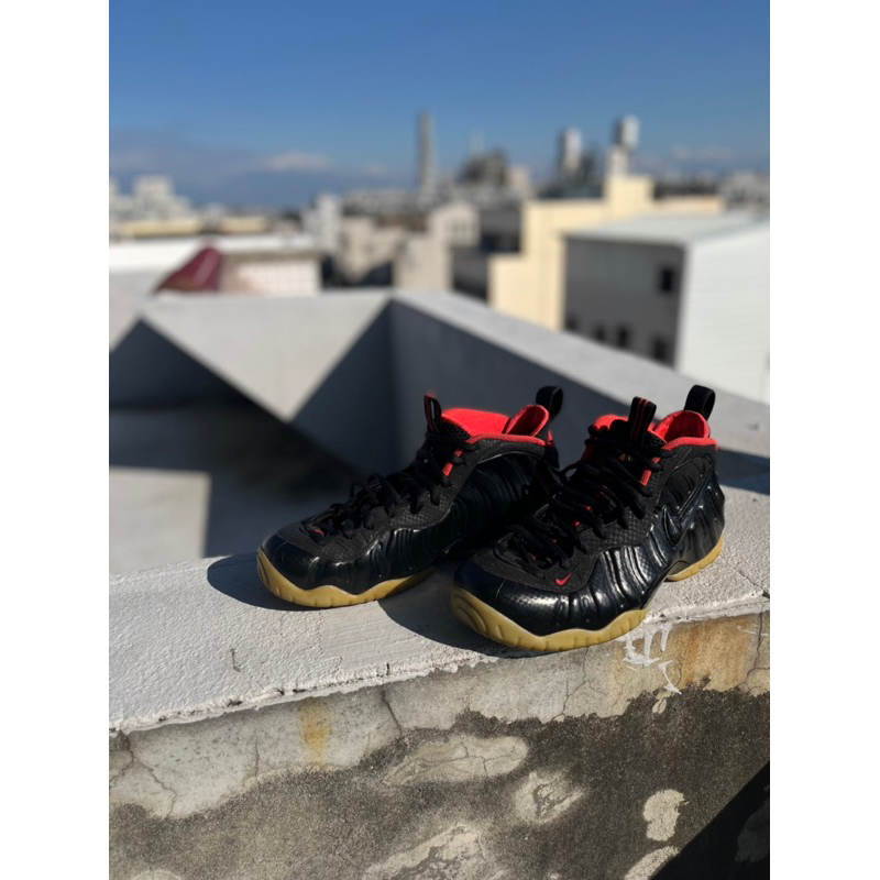 美國運動休閒品牌 NIKE Air Foamposite Pro PRM 夜光底太空鞋