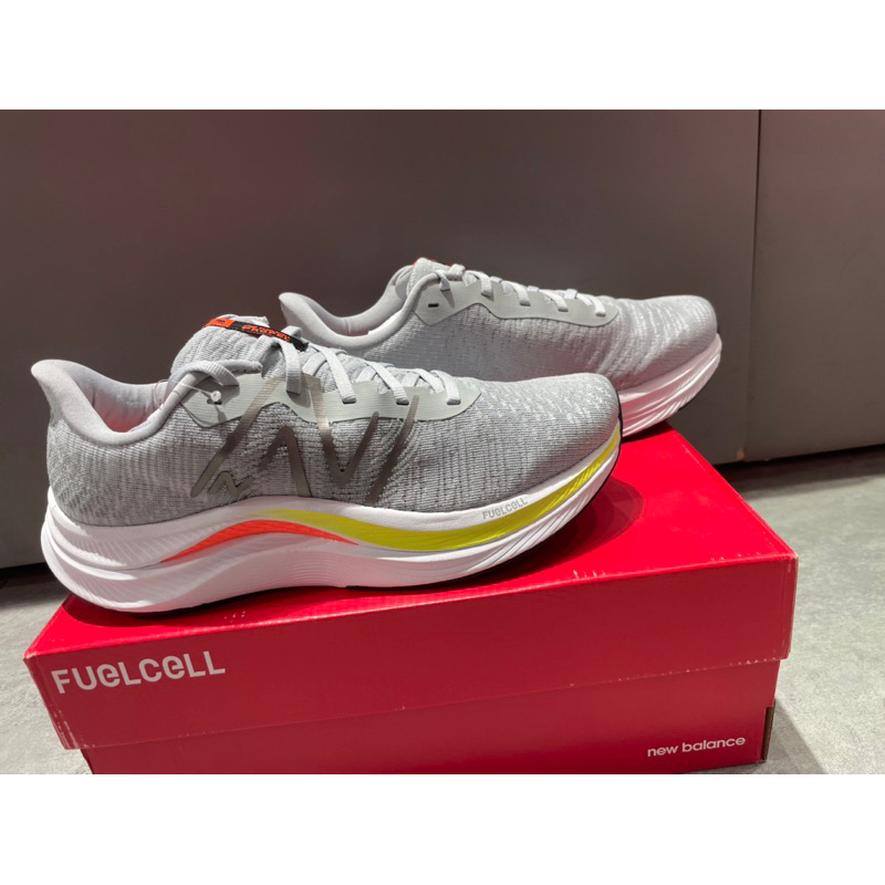 New Balance MFCPRLH4 2E楦FuelCell Propel V4 男慢跑鞋