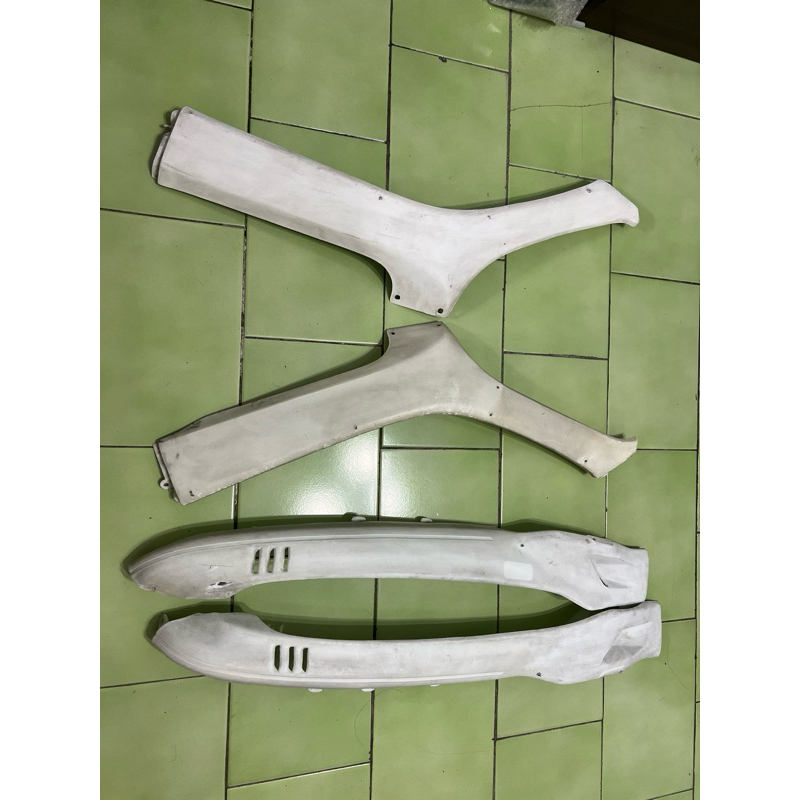 光陽豪邁125白色邊條