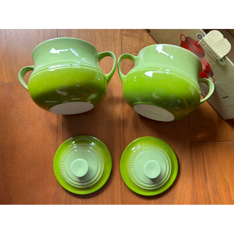 Le Creuset 陶瓷雙耳湯汁壺 棕櫚綠